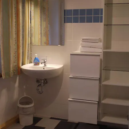 Apartment Und In Der Alten Tischlerei Lassan