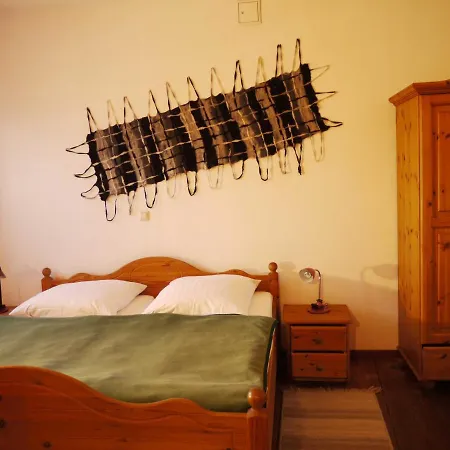 Apartment Und In Der Alten Tischlerei Lassan