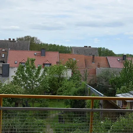 Und In Der Alten Tischlerei *